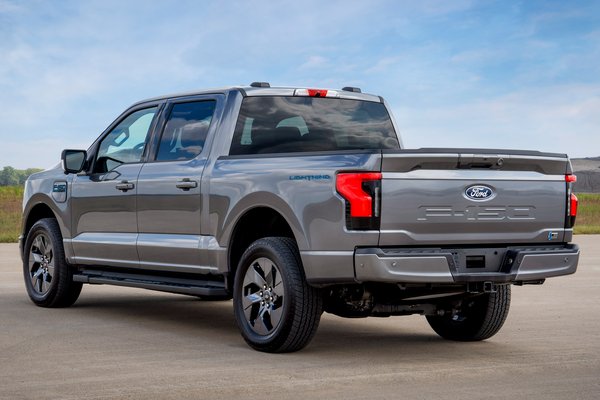 2024 Ford F-150 Lightning Flash