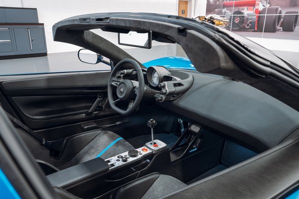 2024 Gordon Murray Automotive T.33 Spider Interior