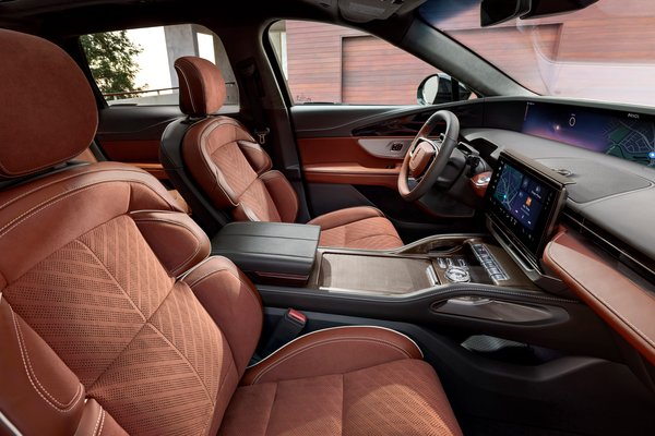 2024 Lincoln Nautilus Black Label Interior