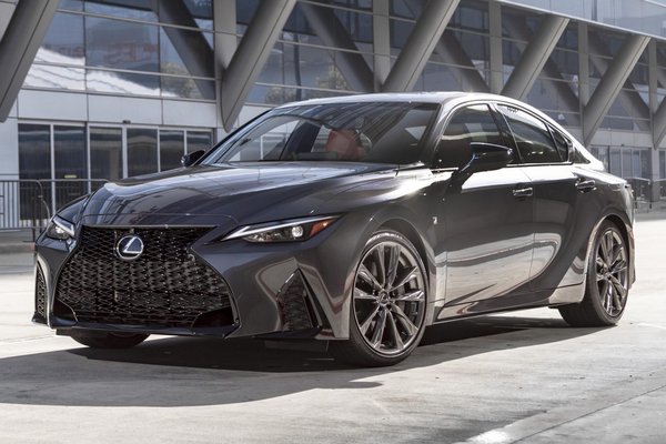 2024 Lexus IS 300