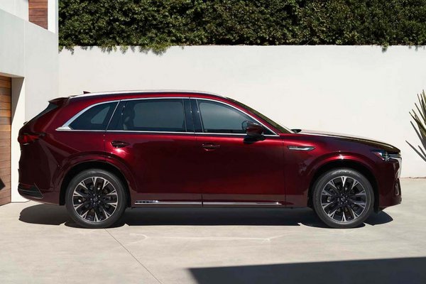 2024 Mazda CX-90