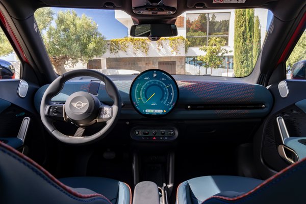 2025 Mini Aceman Interior