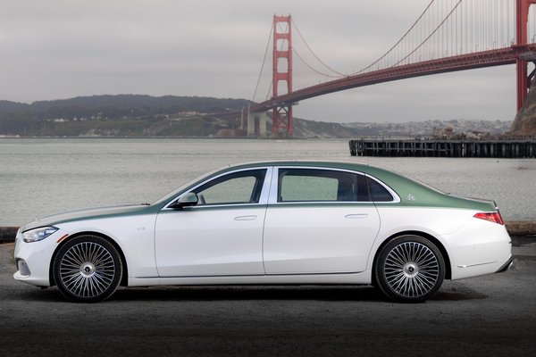 2026 Mercedes-Benz Maybach S 680 Edition Emerald Isle