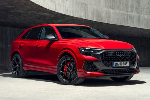 2025 Audi Q8 RS Q8 performance