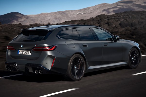 2025 BMW M5 Touring