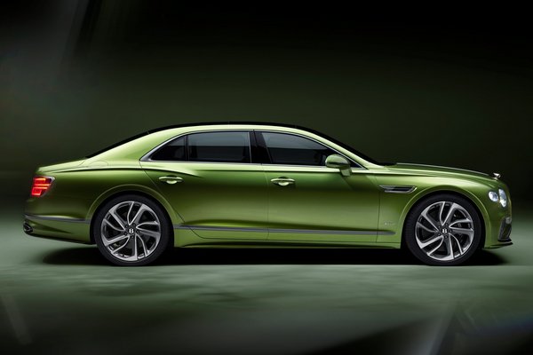 2025 Bentley Flying Spur Speed