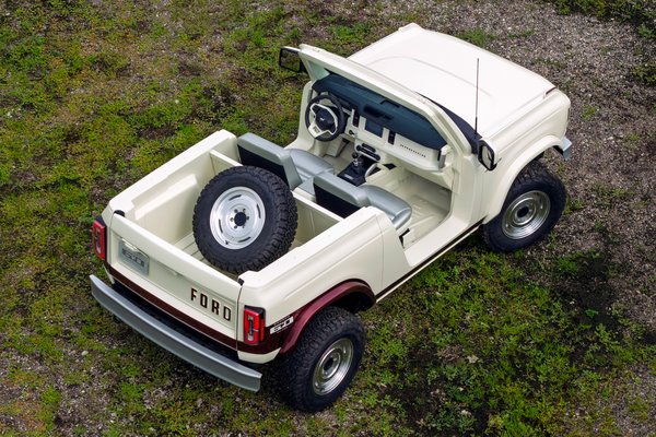 2025 Ford Bronco Roadster