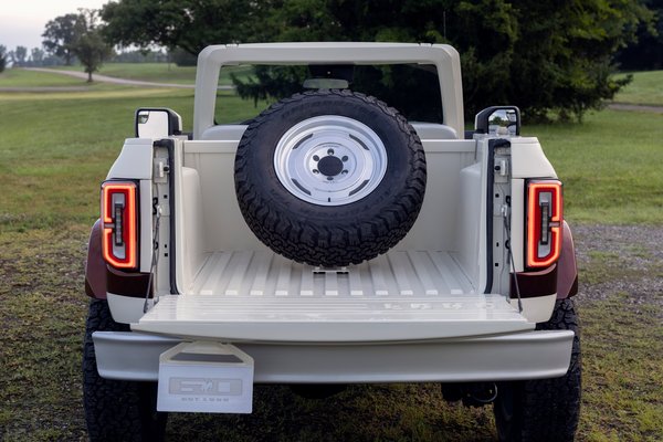 2025 Ford Bronco Roadster