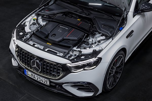 2025 Mercedes-Benz E-Class AMG E 53 Hybrid Engine