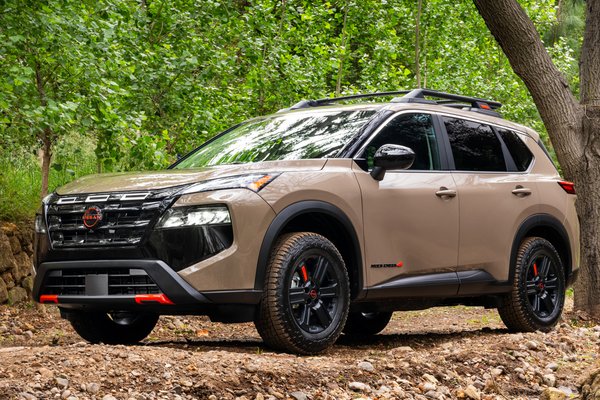 2025 Nissan Rogue Rock Creek edition