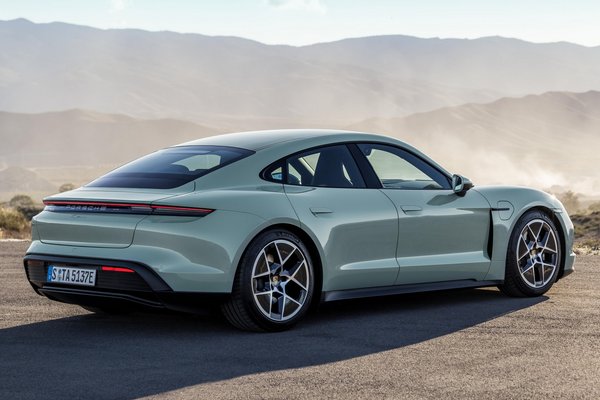 2025 Porsche Taycan