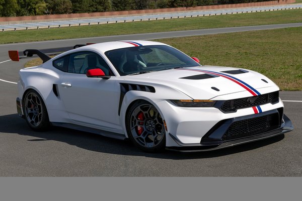 2025 Ford Mustang GTD Spirit of America