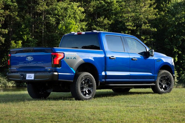 2026 Ford F-150 Lightning STX