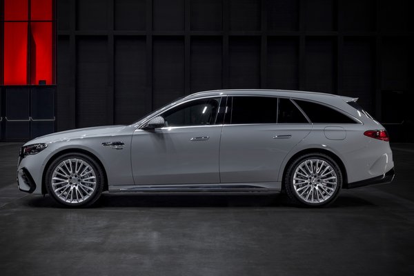 2026 Mercedes-Benz E-Class AMG E 53 HYBRID Wagon